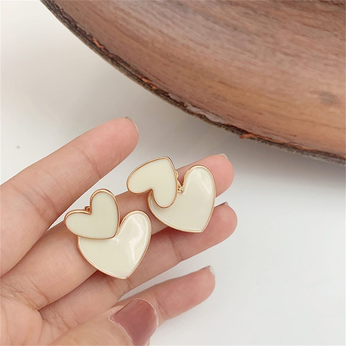 Boucles d'oreilles coréennes à Double cœur pour femmes, doux, blanc, vert, asymétriques, amour, déclaration, bijoux de fête pour filles,