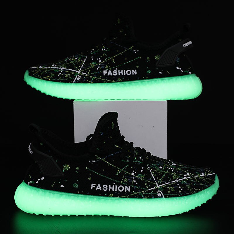 Abstract Graffiti Print Men's Slip On Sneakers