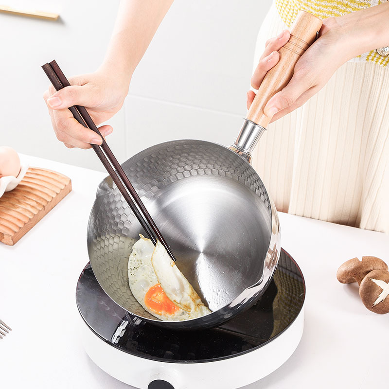 Padella in acciaio inossidabile Padella da neve giapponese Manico in legno Coperchio Pentole per stufato Frittura Wok Pentola per latte Utensili da cucina Pentole pratiche
