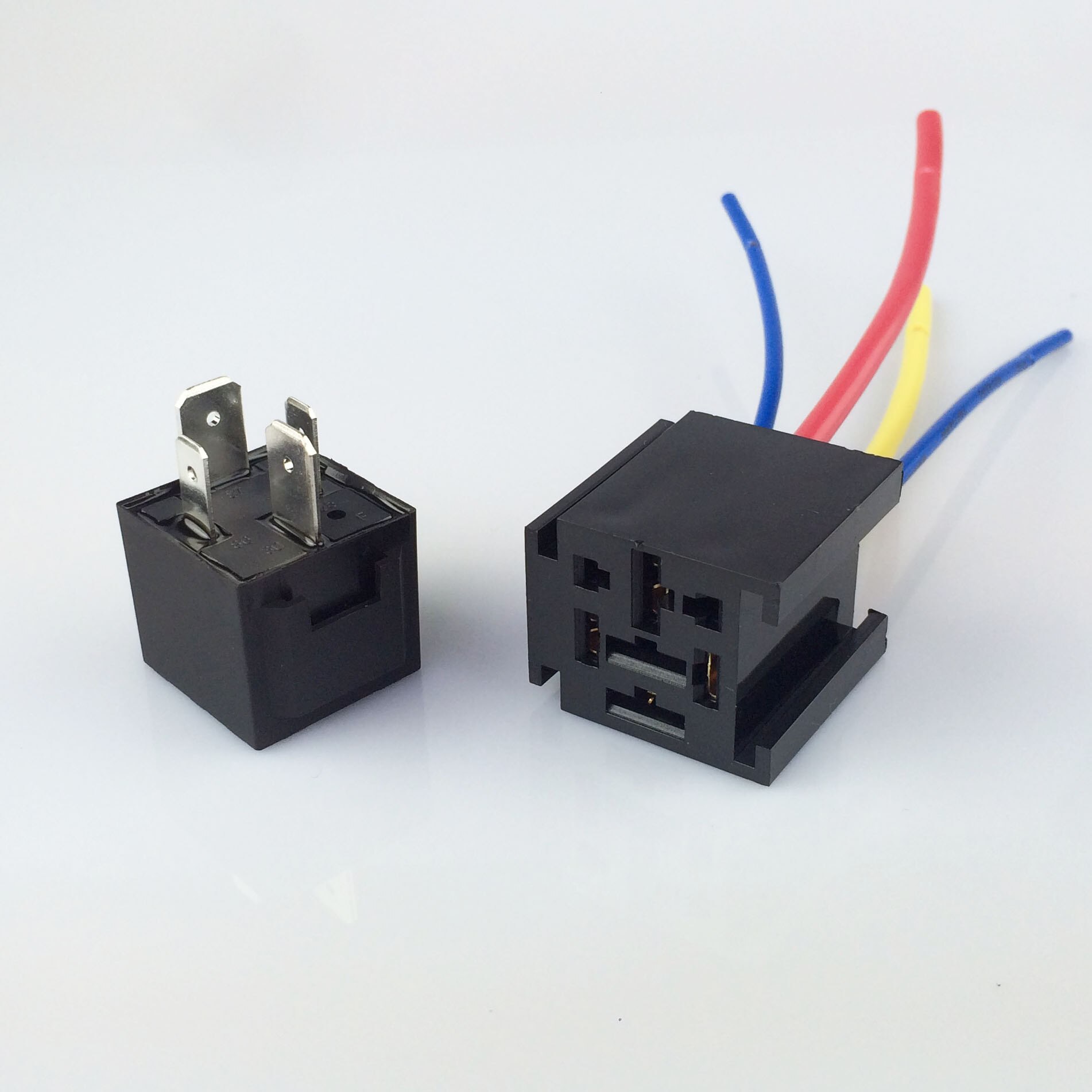 Automotive Relay 80A 4-pin 4-wire JD1912 12V Cut Foot Long Wide Foot with Socket