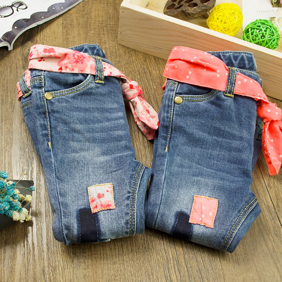 Bebé recién nacido niñas pantalones vaqueros de invierno algodón cálido niño Bebe niñas pantalones vaqueros elásticos con cinturón ropa de bebé niña