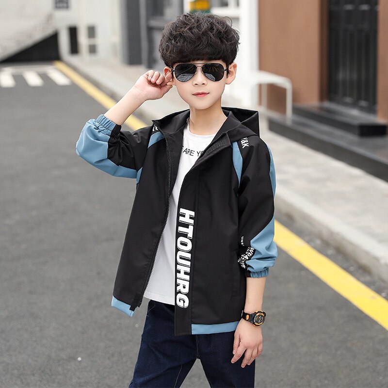 Odzież robocza kurtka jesień chłopięcy płaszcz duże dzieci wiosenne i jesienne ubrania chłopcy wiatrówka trencz z kapturem litery niejednolita całość: czarny / 150cm