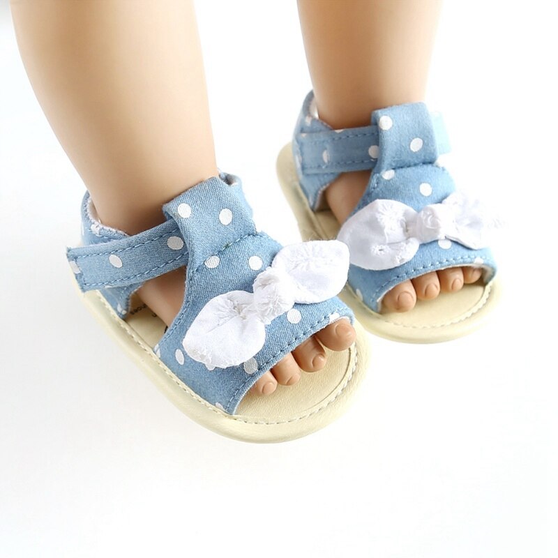 Sommar baby barn flickor rosett pläd andas halkskydd skor sandaler småbarn mjuksulor strandskor 0-18m