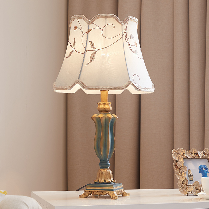Moderne hotel sengelampe bord nordisk indvendigt stof skrivebordslampe klassisk high-end luksus husholdning stue studie skrivebordslampe: Blå / Grøn