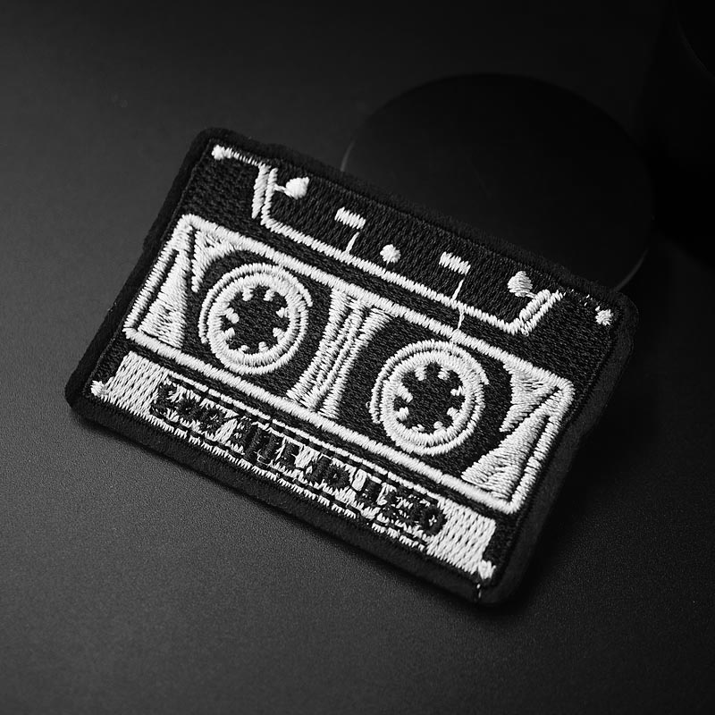 Cassette (Size: 5.0X7.2 cm) DIY Doek Badges Patch Geborduurde Applique Naaien Kleding Stickers Kleding Accessoires
