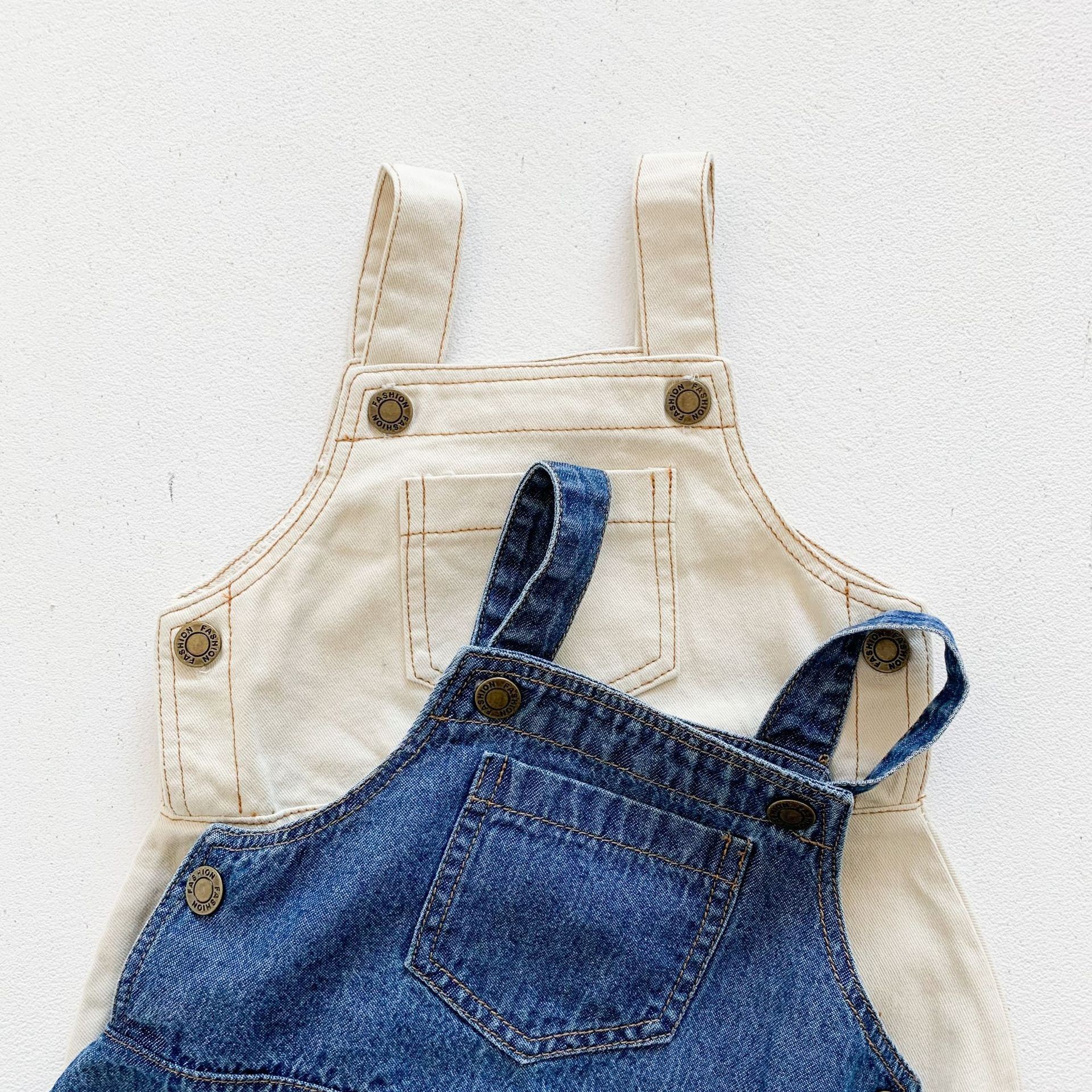 2022 neue Sommer Baby Jungen Denim Karosserie Ärmel Mädchen Overall Kleinkind freundlicher lässig Kleidung 0-3 Jahre