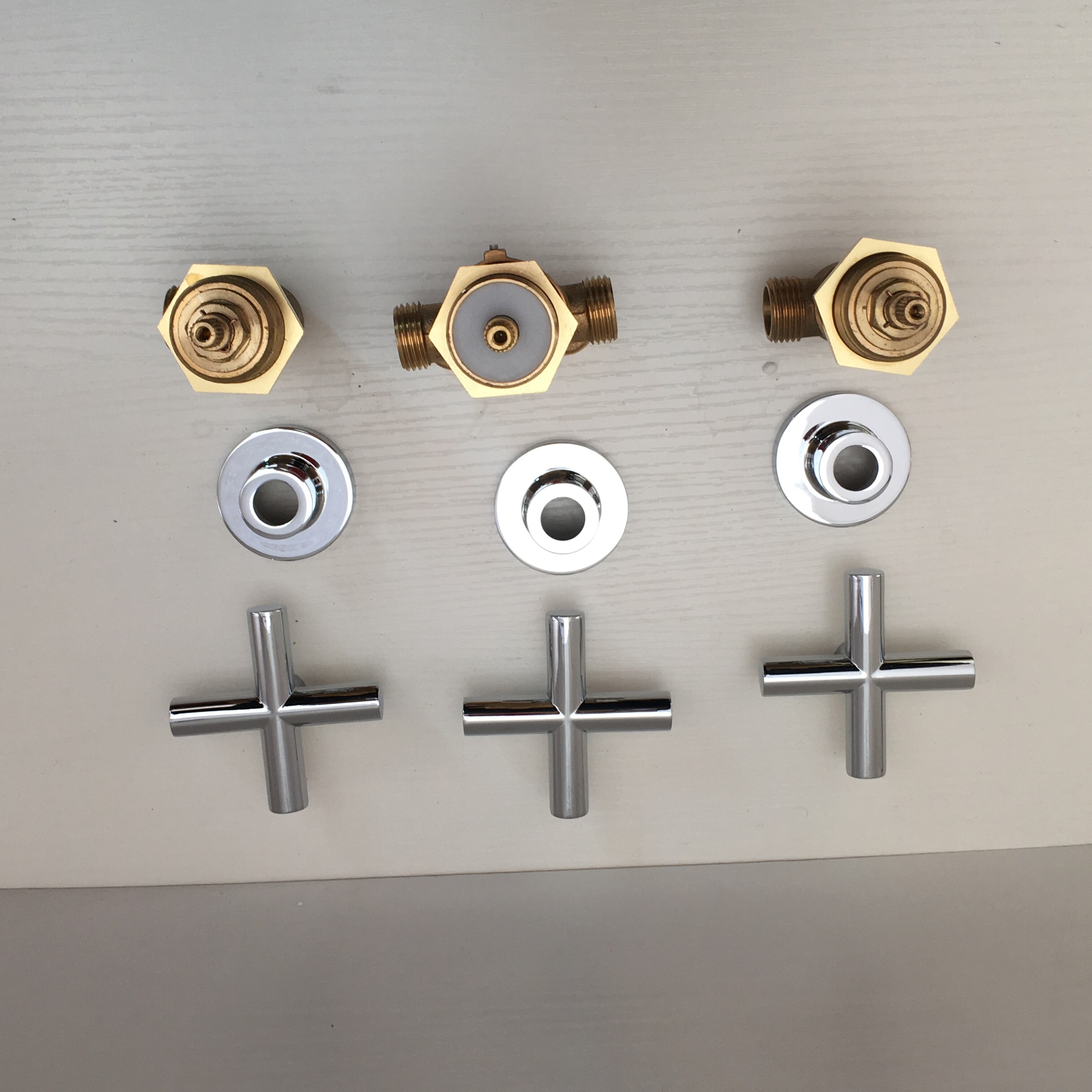 MTTUZK Solid Brass Chrome Finish Bathtub Cold Water Control Valve Bath Shower Mixer Bathtub Faucet 5 Hole Tap Switch Valve