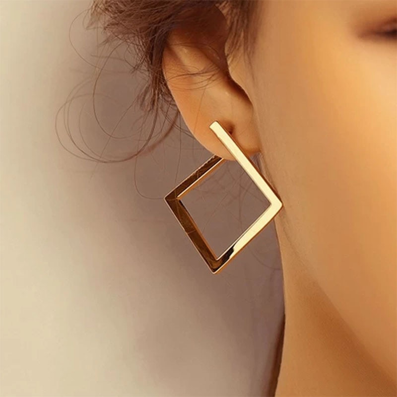 Retro Minimalistische Vierkante Oorbellen Onregelmatige Stud Oorbellen Overdreven Koude Wind Earring Voor Vrouwen Opening Accessoires
