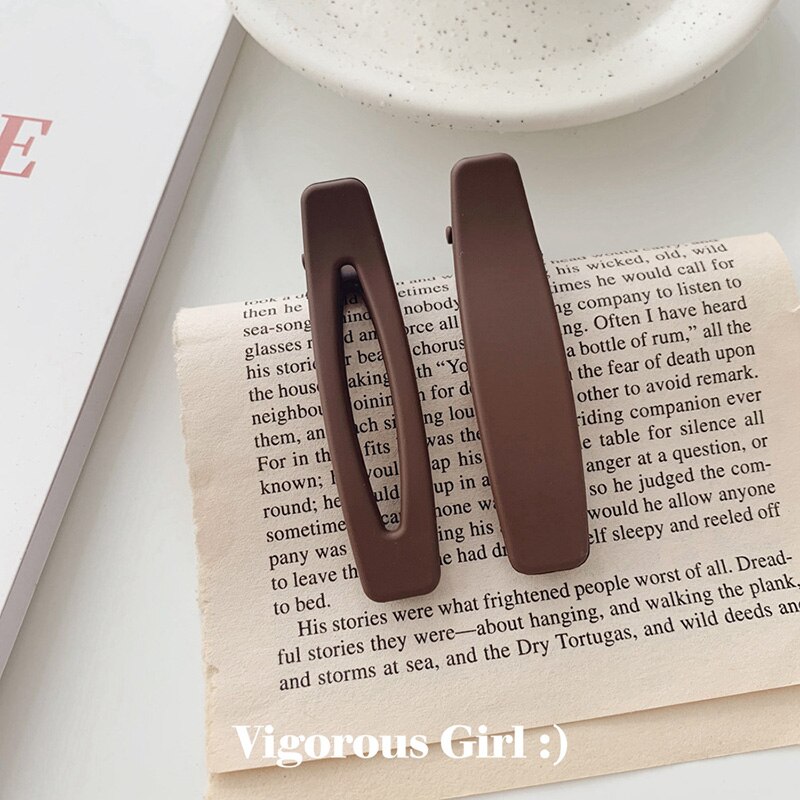 2PC Korea Macaron Color Hair Clips Acrylic Barrettes Geometric Hollow Matte Hair Clips For Girls Women Hair Accessories: 2pc Dark coffee