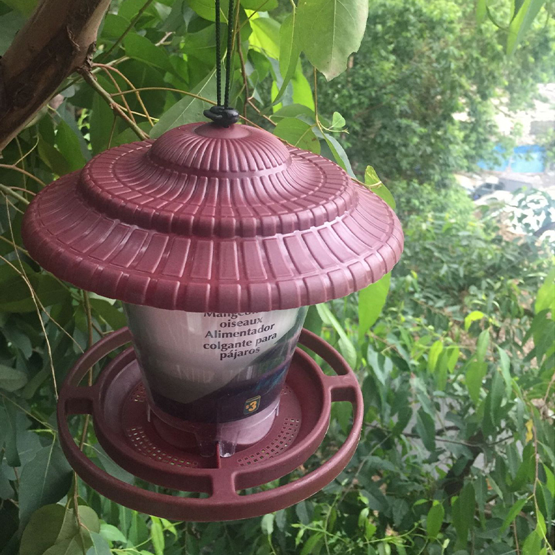 Bird Feeders Small Waterproof Wild Bird Feeder Hanging for Garden Yard House Outdoor Hanging Decoration Withstand Wind and Rain