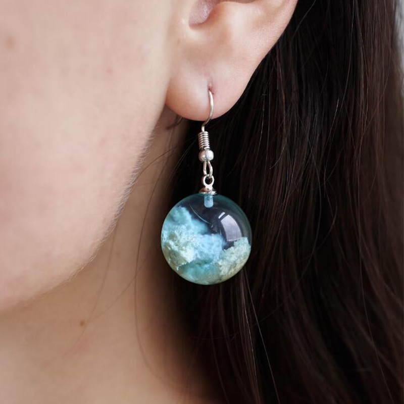 Exquisito pendientes redondos de cristal con de cielo azul y nubes blancas, aretes colgantes con gancho de Metal de Color plateado con personalidad