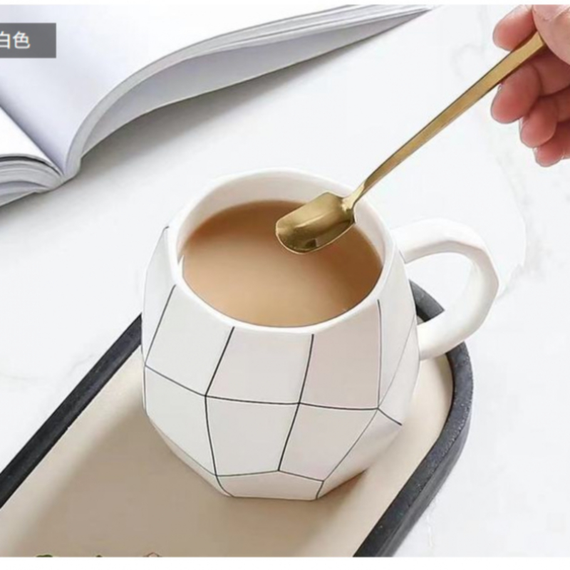 Keramische Mok Koffie Creativiteit Onregelmatige Abstracte Geometrie Vorm Zwart En Witte Lijn Mok Eenvoudige Nordic Stijl Mok Drinkware