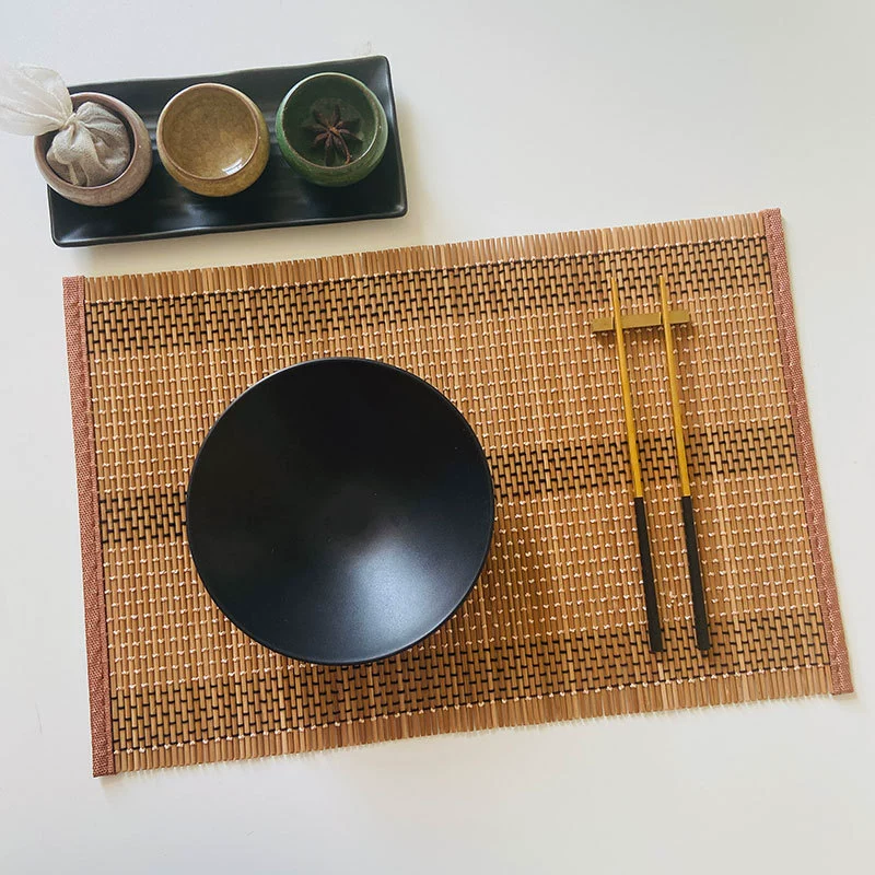 Napperons en bambou pour Table à manger, ensemble de 4 sets de napperons, résistants aux taches, à la chaleur, durables et robustes pour la cuisine: Marron