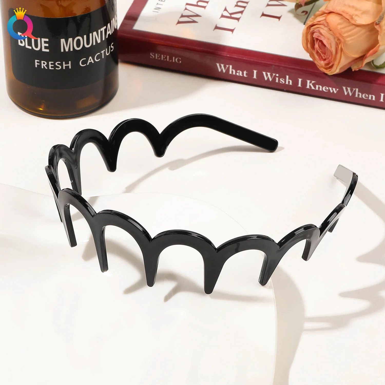 Diademas onduladas a la para mujer, bandas para el cabello antideslizantes dentadas de Color sólido, diademas deportivas para lavado de cara para niña, accesorios para el cabello: Rojo