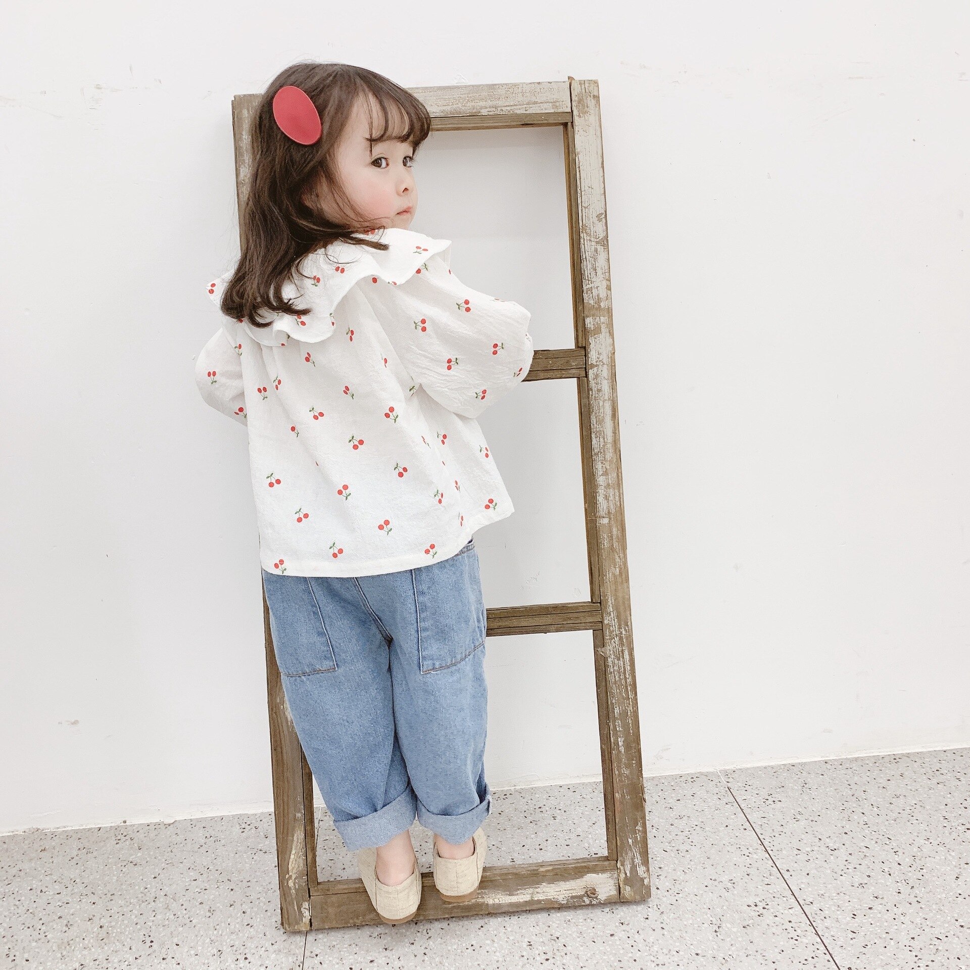 Forår koreansk stil baby piger store turn-down krave kirsebær bluser 1-5 år sød pige løs afslappet skjorter børn tøj toppe
