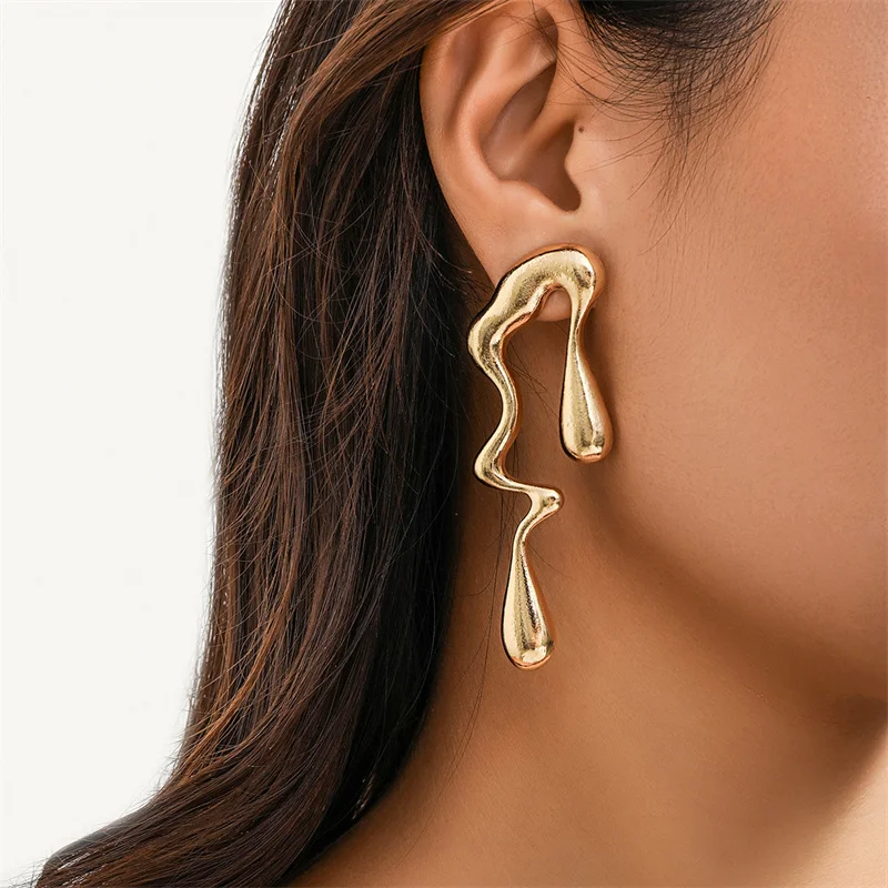 Pendientes creativos de Metal irregulares con forma de gota de agua para mujer, pendientes largos geométricos de Color dorado Vintage, de joyería