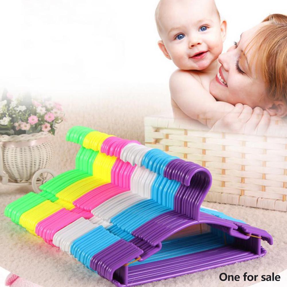 Percha antideslizante colorida de plástico para niños, perchas organizadoras para bebés, ropa húmeda dura no fuerte seca y deformada para bebés A9F1