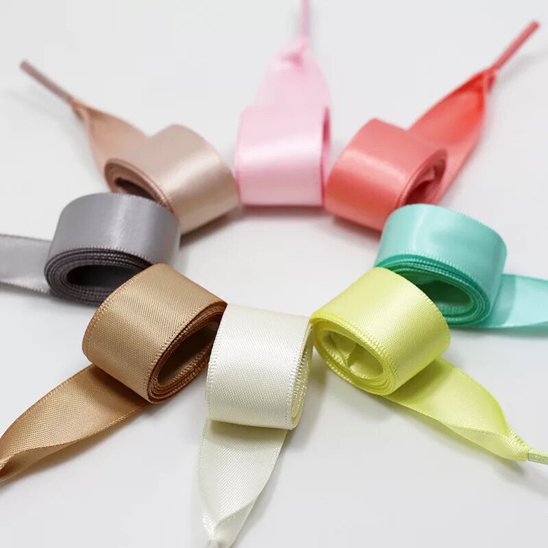 1 paar 2 CM Breite Satin- Schnürsenkel Flache Turnschuhe Schnürsenkel Seide Bänder Schnürsenkel 80CM 100CM 120CM 20 farben Schuh spitze S1