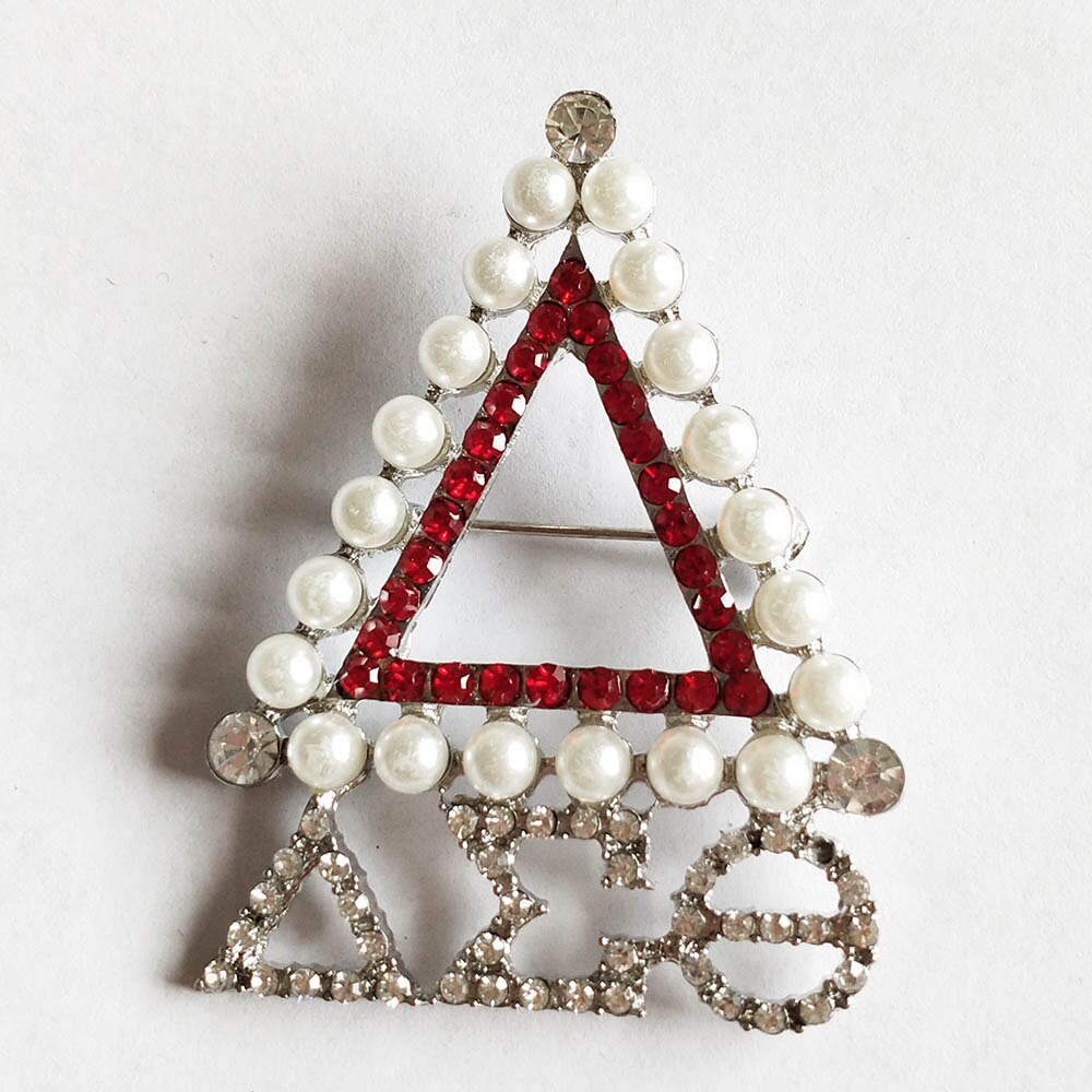 Handgefertigte griechische Schwesternschaft-brosche mit roten strasssteinen, perlen und dreiecksanhänger (dst chrom) für damen