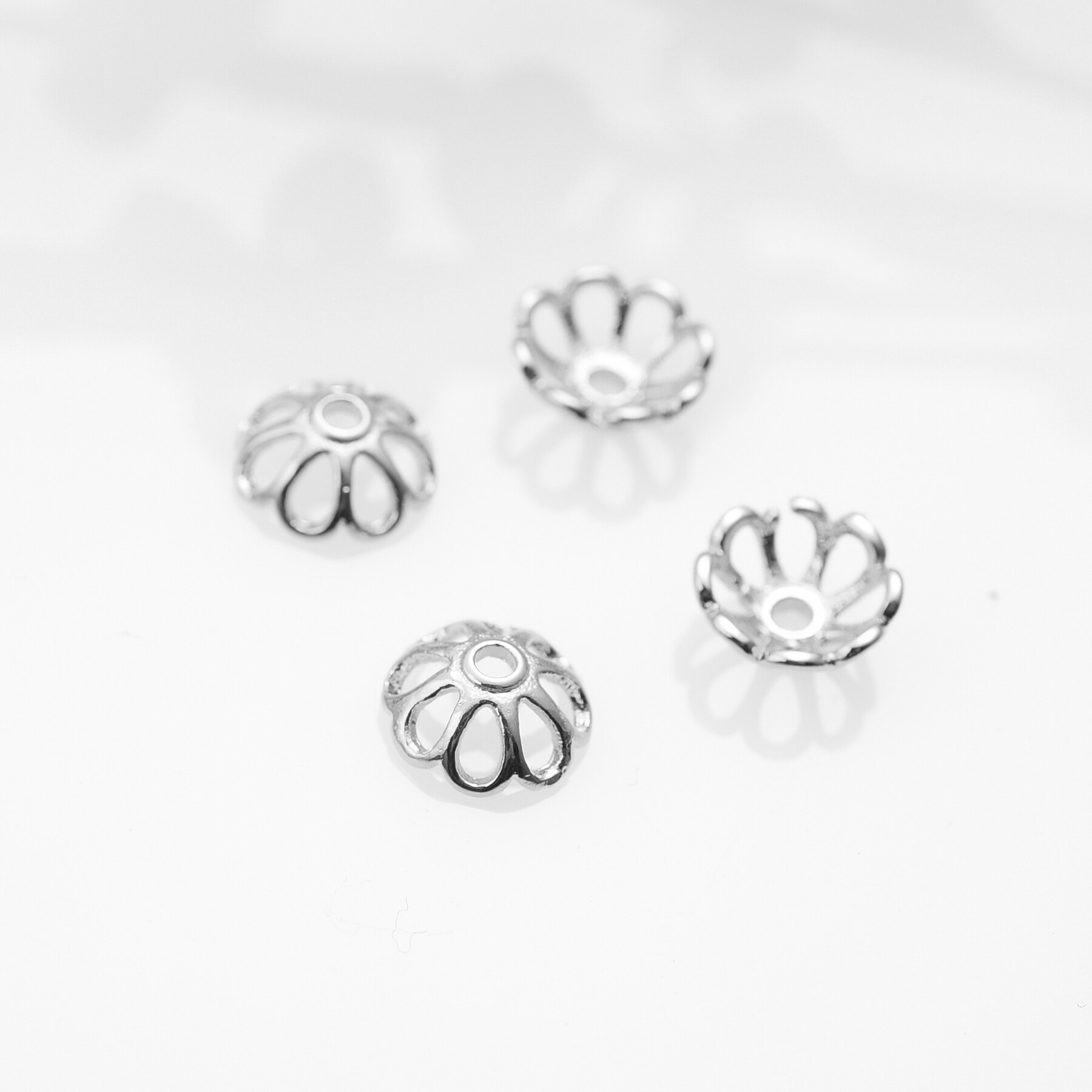 10 Stks/partij Hollow Flower Kralen Caps Real Vergulde Messing Bloem Sieraden Accessoires Voor Diy Ketting Oorbel Vrouwen Meisjes: Silver Plated
