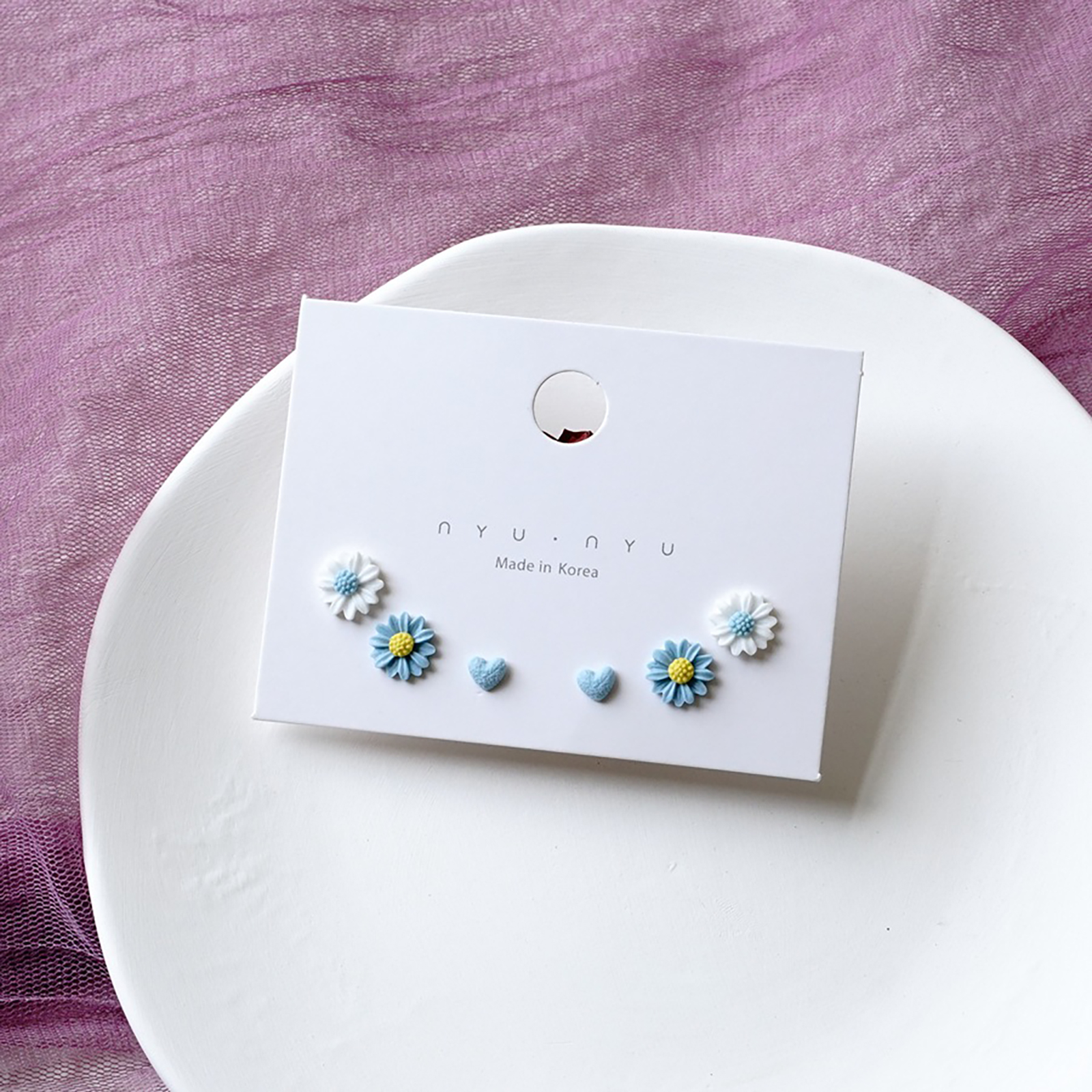Juego de pendientes de cerámica para mujer y niña, aretes redondos de varios colores con forma de flor, estrella, avión, universo y Planeta, joyería para la oreja, 3 pares: Rodio plateado