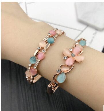 Counter big hand jewelry Korean rhinestone Opal bracelet female color bracelet