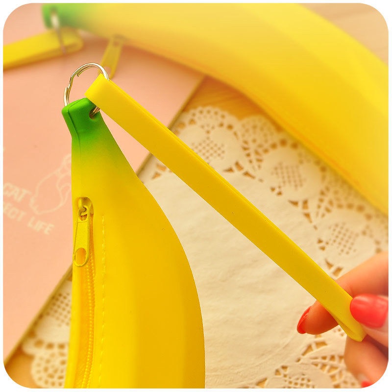Novelty Funny Silicone Purses Multifunction Pencil Case Portable Yellow Banana Coin Purse Bag Wallet Key Bag Pouch