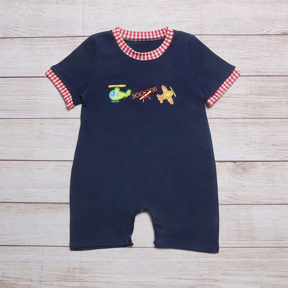 Zomer Kleding Jongen Rode Plaid Manchetten Marine Blauw Korte Mouw Helikopter En Vechter Borduurwerk Patroon Peuter Romper: 12-18M
