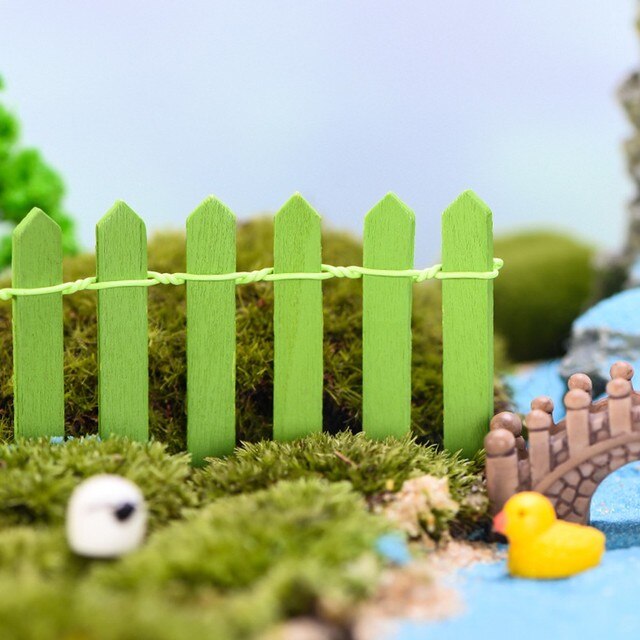 Mini Fence Barrier Fairy Garden Kit DIY Wood Fence Plant Potted Landscape Decor Miniature Terrarium Wooden Craft Fence: Green