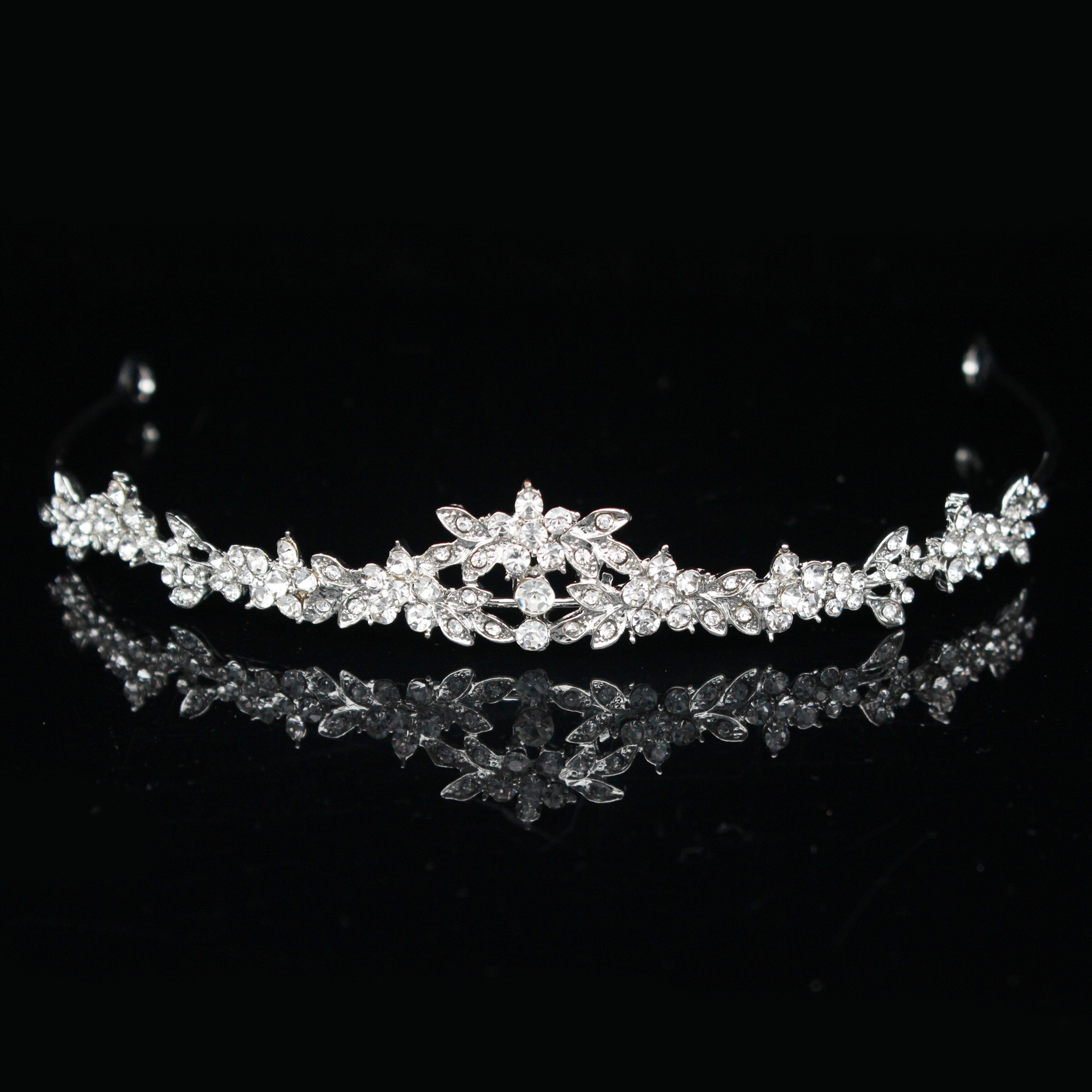 11 disegni di Cristallo Wedding Bridal Tiara Crown Per La Ragazza/Donne di Promenade Diadema Ornamenti Per Capelli Da Sposa Monili dei capelli Della Sposa accessori