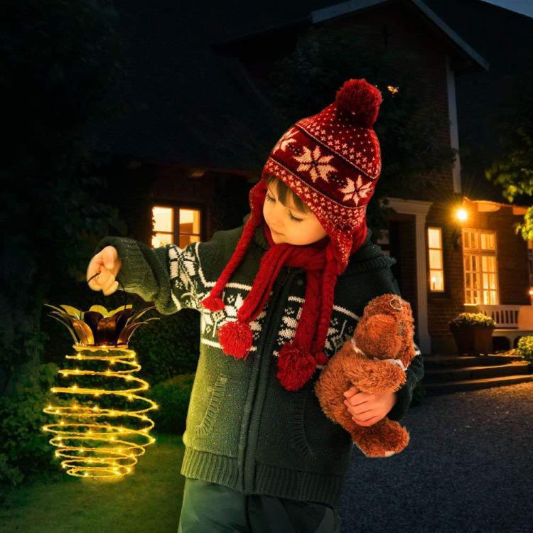 Solar pineapple light iron lantern led copper wire string lights outdoor waterproof garden decoration hanging lights