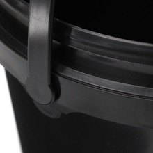 Seau en plastique avec couvercle et poignée 5L poignée de seau de alimentaire en vrac noir