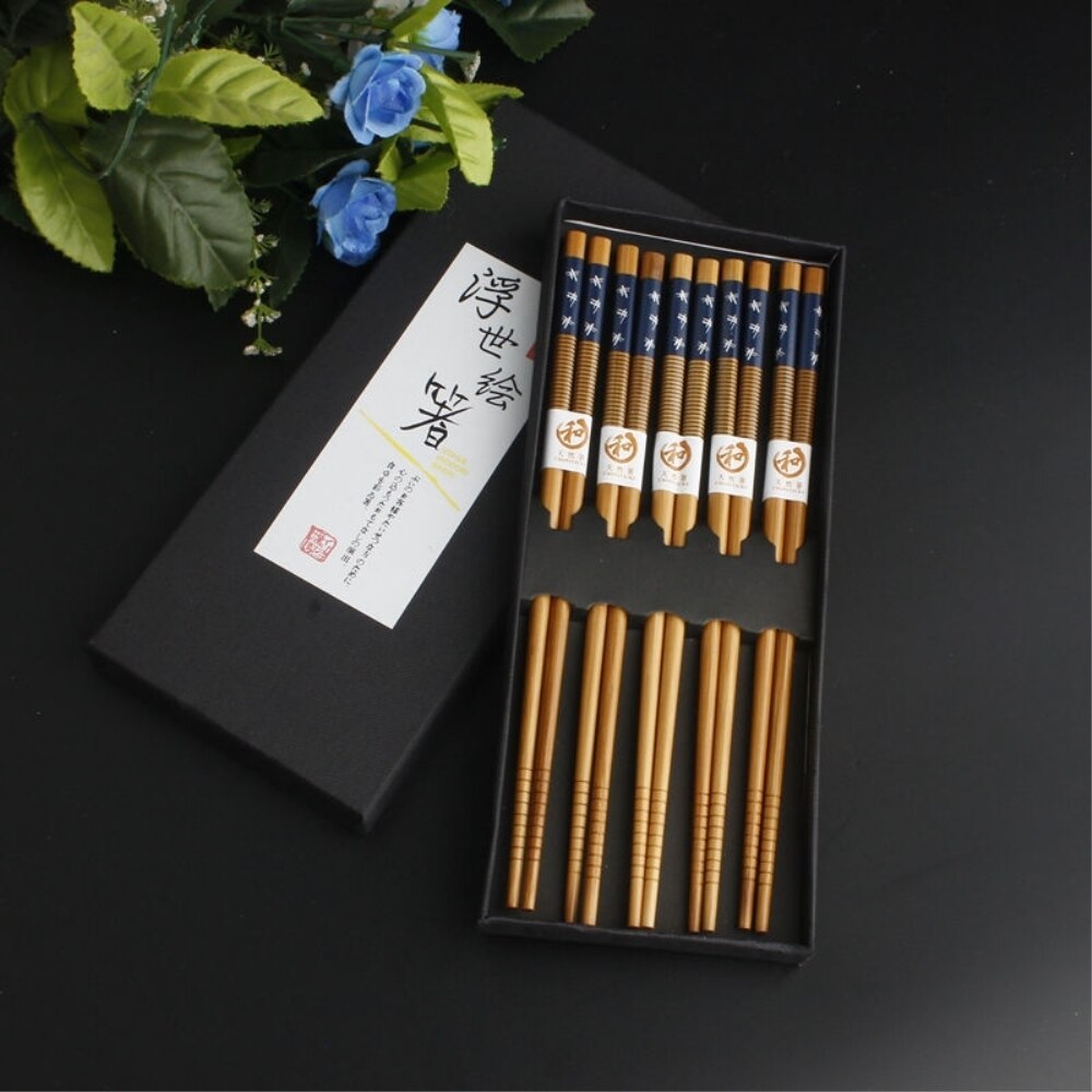 5PCS/Pack Bamboo Chopstick Snow Chopsticks With Box Tableware Suit Chinese Food Dietary tools