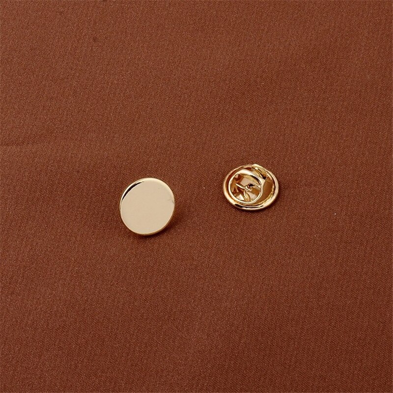 Broches de col en alliage métallique pour hommes et femmes, couleur or, étoile, cœur, rond, Simple, classique, Cardigan, accessoires: Round