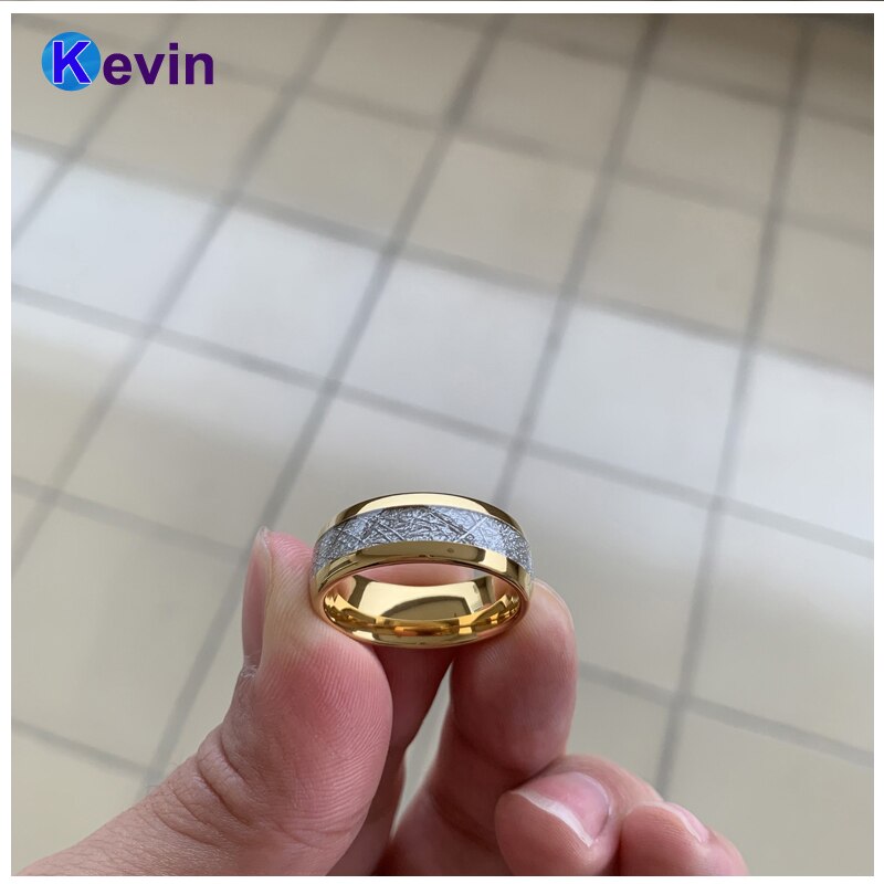 Gouden Ring Tungsten Wedding Band Met Witte Meteoriet Inlay Breedte 8mm