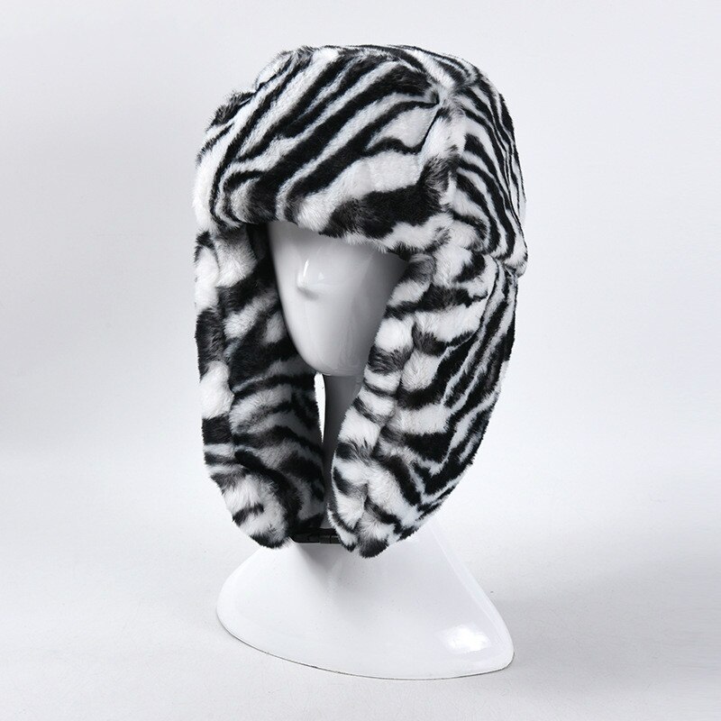 Sombrero de piel rusa para hombre y mujer, gorros de bombardero en blanco y negro, gorros con orejeras, gorros gruesos y cálidos de punto para exteriores, Invierno
