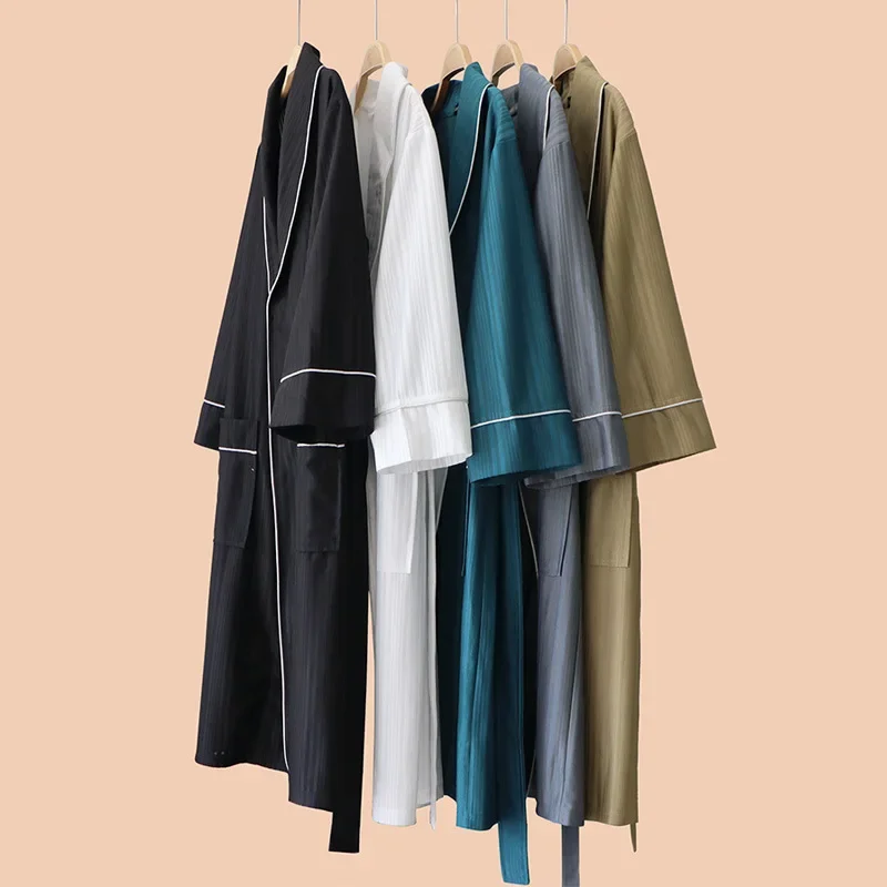 Bata de satén sedoso para parejas, ropa de dormir con estampado de rayas, Kimono, albornoz, ropa de casa holgada, ropa de dormir para primavera y verano