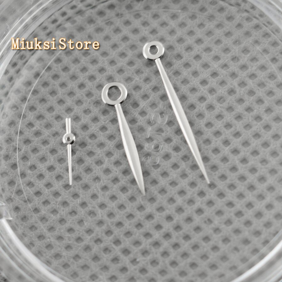Montre en argent avec mouvement de la série st25