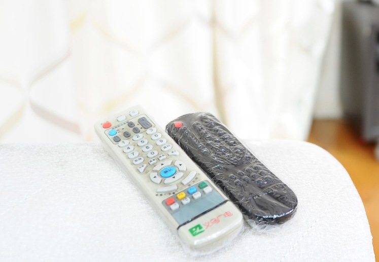 10 pcs Heat Shrink Film TV Air-Conditioner Video Remote Control Protector Cover
