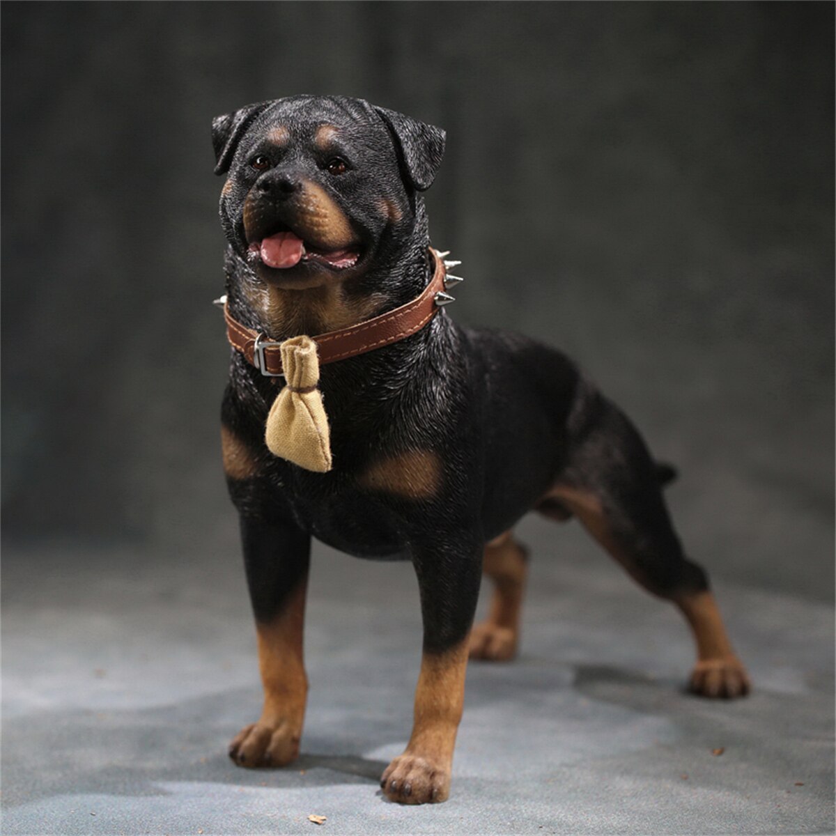 Mr.Z Studio 1:6 Rottweiler Figure Cute Police Pet Dog Animal Model Collector Decor Kid Resin Office Desktop Accessories