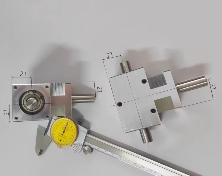 1: 1 Small Corner Device Spiral Bevel Gear 12MM Dual Output Shaft Differential Assembly Gearbox 1M 25T 2000RPM