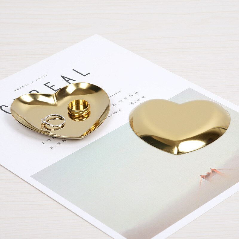 Plaque à bijoux en forme de coeur nordique Ins or bijoux anneau plateau métal bijoux stockage présentoir décoratif amour plaque