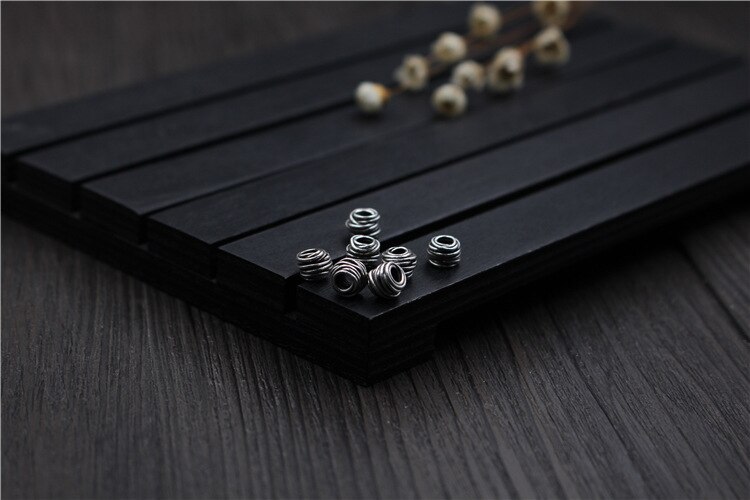 Ornamento di Avvolgimento Mestiere Nero Retrò in Metallo Perline 925 sterlina d'argento Branelli Del Distanziatore per I Braccialetti di Modo Catene Gioielli FAI DA TE Che Fanno