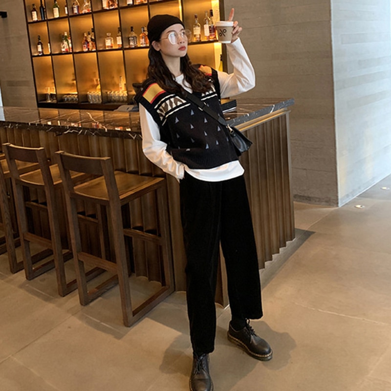 Maternity Clothes Autumn Winter High Waist Belly Lift Pants Slim Solid Corduroy Casual Pants Pregnant Woman Wide Leg Trouser: Black / M