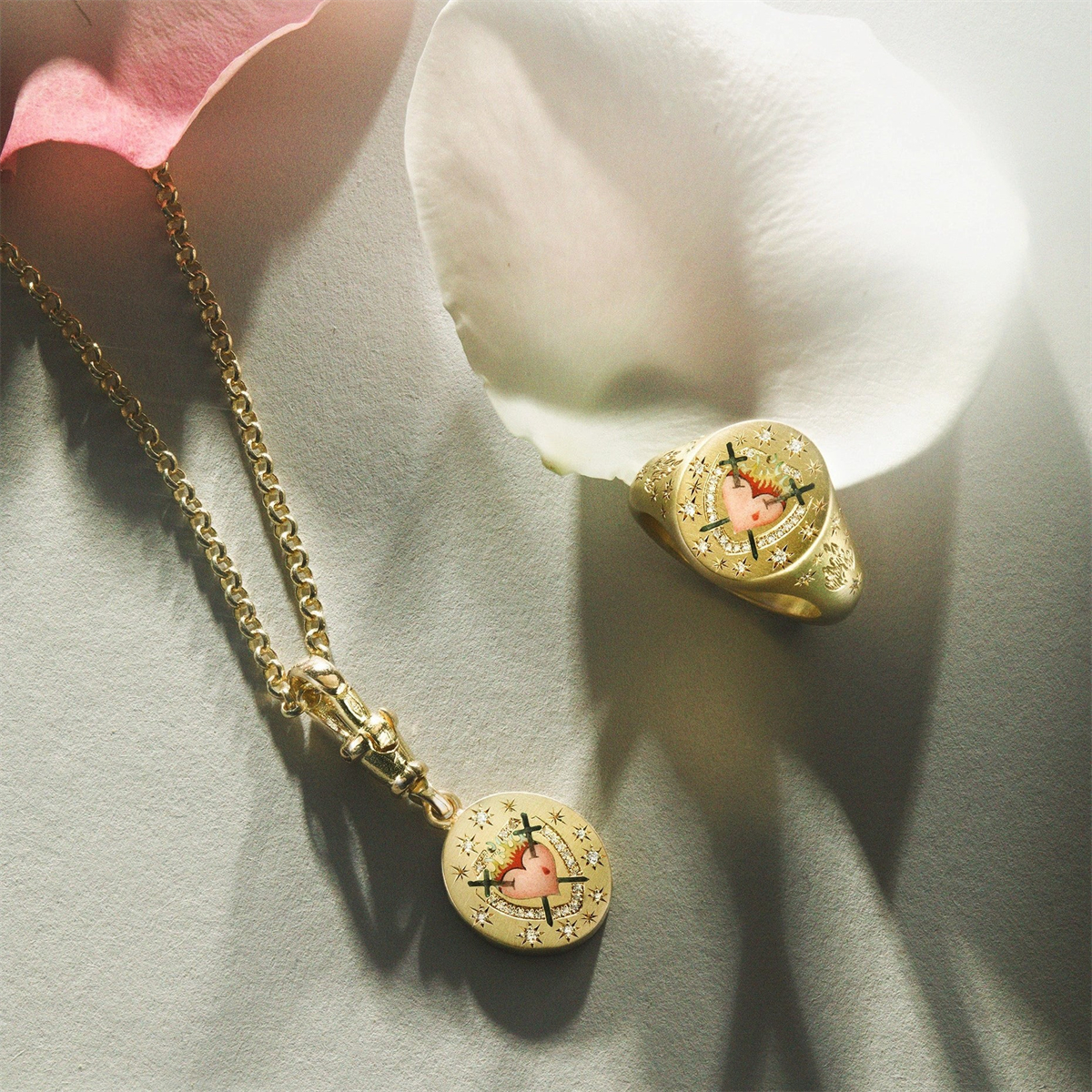 Collier de la série de cartes de tarot, femme amoureuse, guerrier porte-bonheur, gardien, collier de grille de paix, plaqué or, couleur conservée