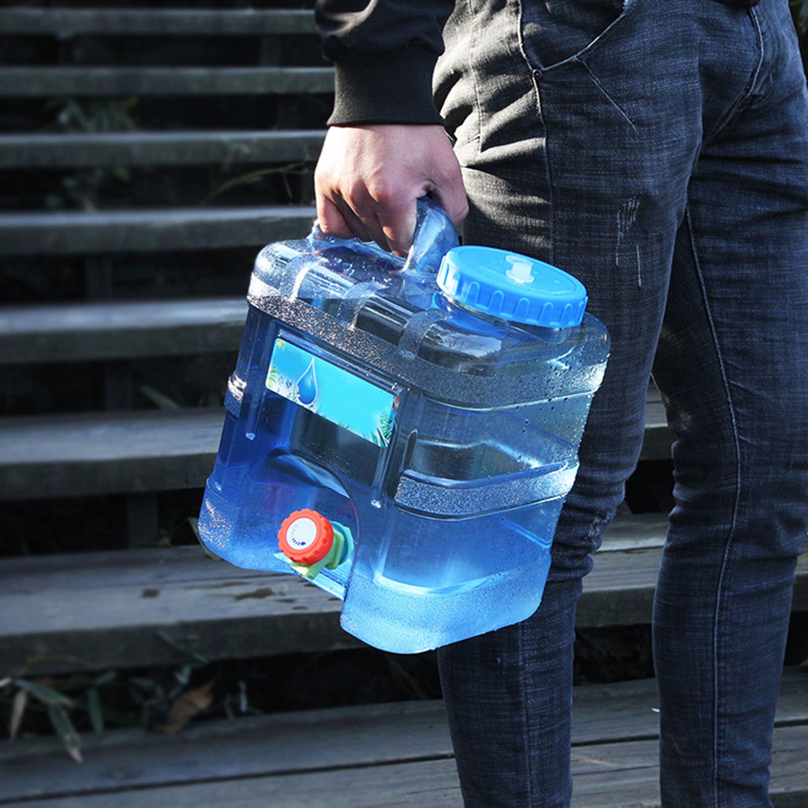 10l plastdryckvattenbehållare bärbar dispenser kylflaska handhållen hink med tapp för campingvandring