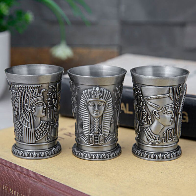 Sinklegering egyptisk farao vinglass oldtidens Egypt totem vinglass europeisk retro vinglass metallhåndverk