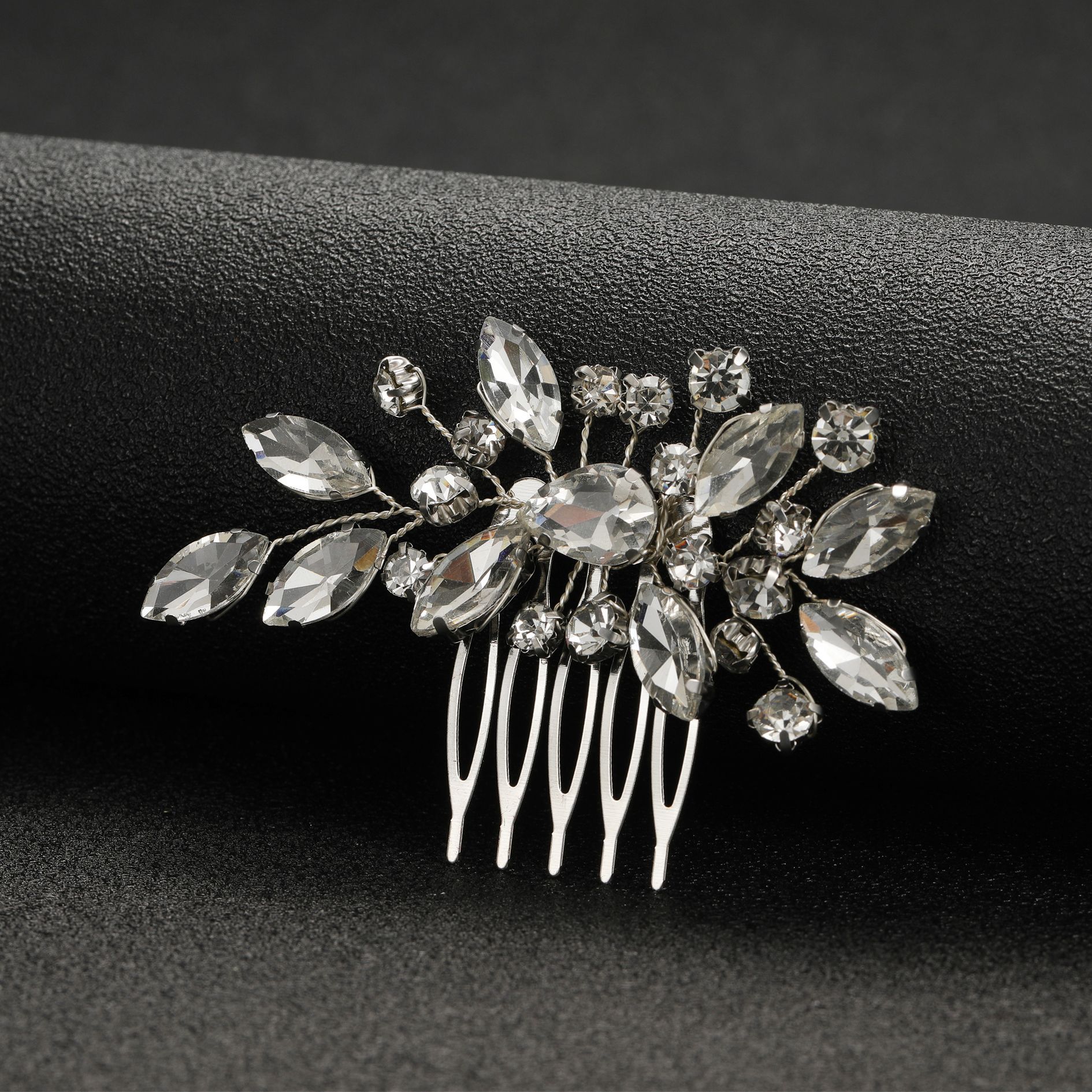 Peineta para el pelo de boda, horquillas y pinzas para el pelo de perlas para mujer, tocado de novia con diamantes de imitación, accesorios de joyas para el cabello de novia, 2025: Latón Plateado