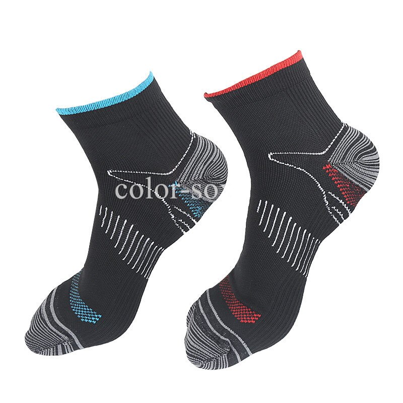 2 Paare Plantar Faszie Kompression Socken Kompression Socken Schweiß-saugfähigen Deodorant atmungsaktive schwitzt Sport Druck Socken: BlueBlack RedBlack / S-M