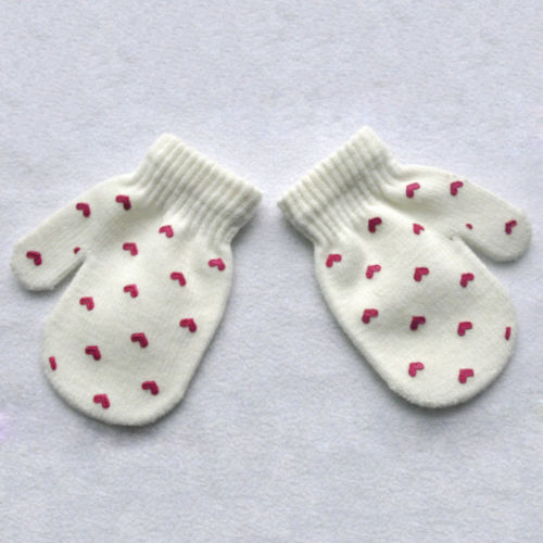 Spring Autumn Kids Dot Star Heart Pattern Mittens Boys Girls Soft Knitting Warm Gloves: Beige